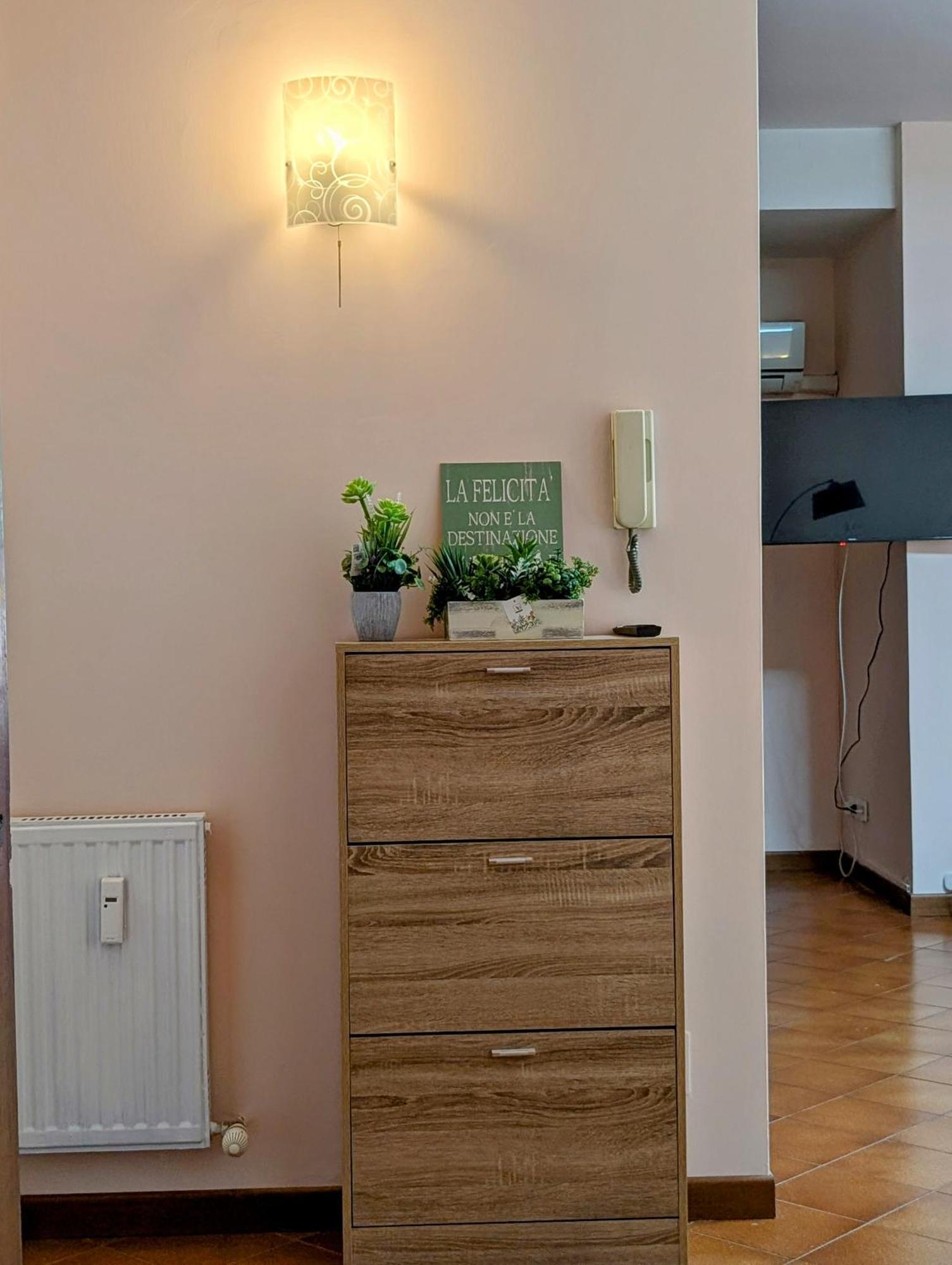 Yana Apartment Rom